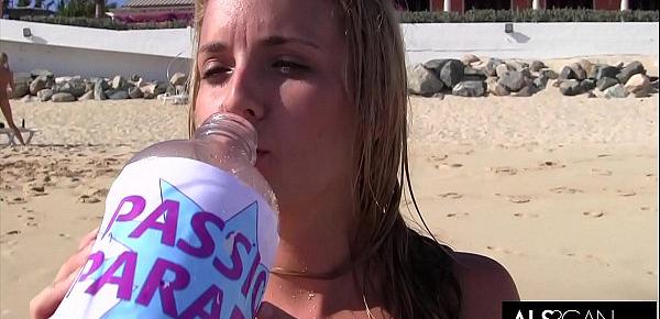  Six Horny Lesbians Go At It On A Public Beach
